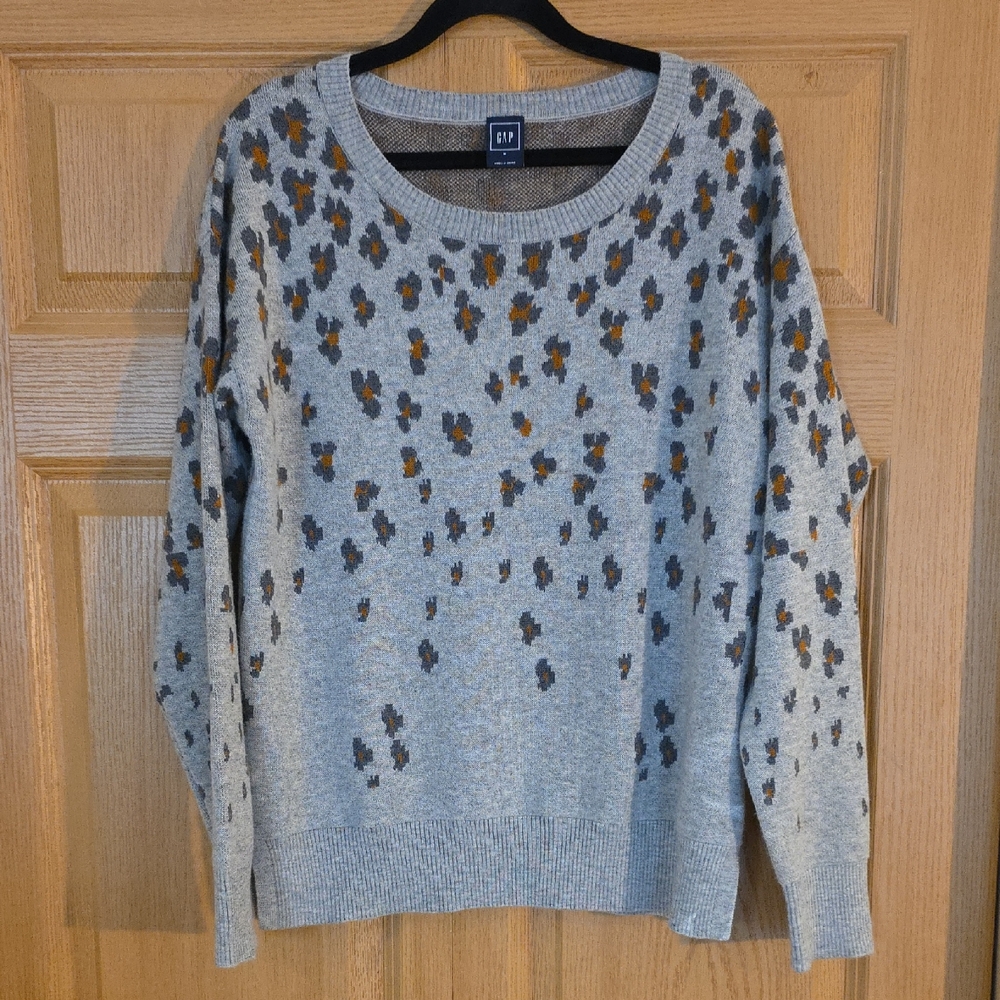 GAP‎ Animal Print Sweater Size Medium